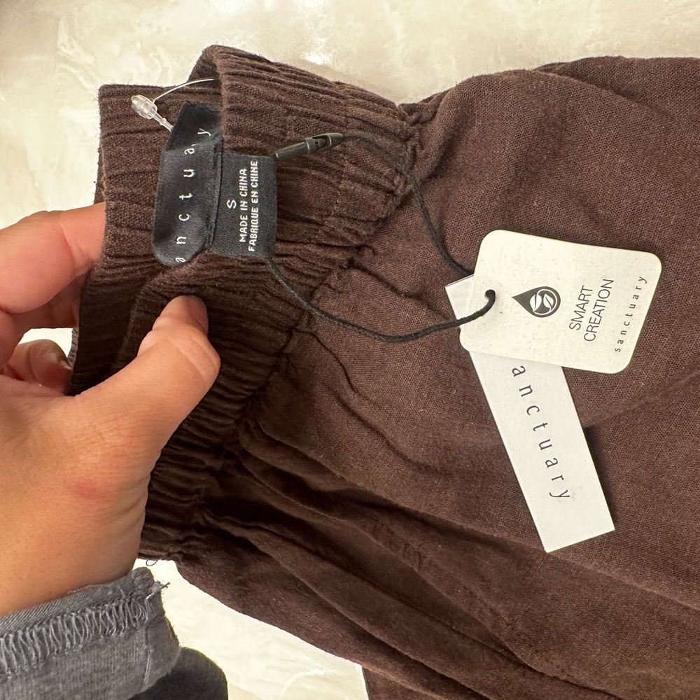 Sanctuary Linen Shorts - Picture 2 of 2